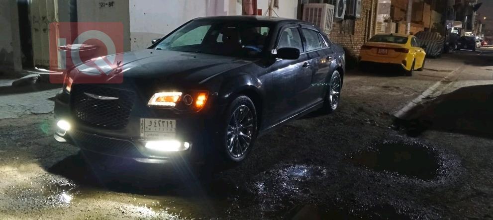 كرايسلر 300